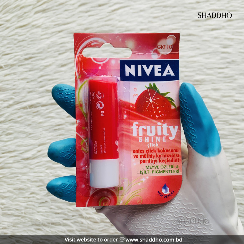 Nivea Fruity Shine Strawberry Lip Care (4.8g)